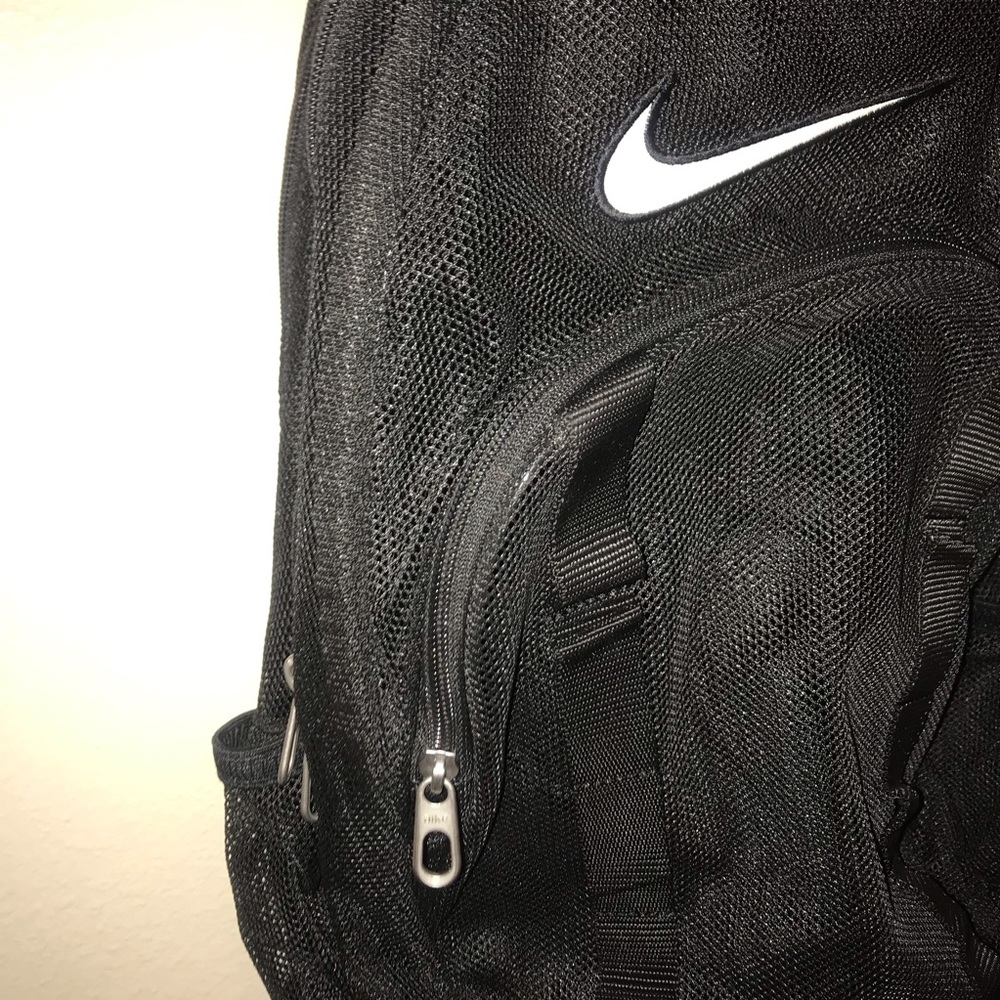 NIKE BLACK MESH BACKPACK